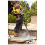 STANLEY® FATMAX® 1010W 8.5J 5KG SDS MAX CHIP HAMMER - Image 3